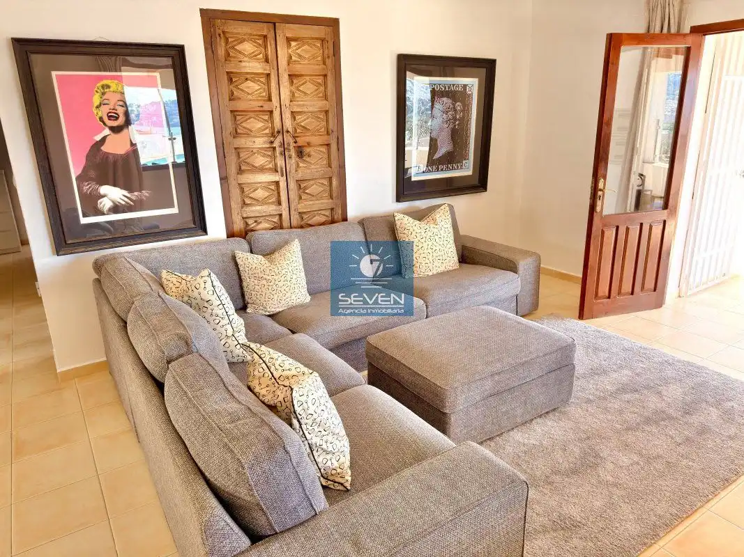 Sala de estar de Casa o chalet en venta en Almuñécar con Aire acondicionado, Calefacción y Jardín privado