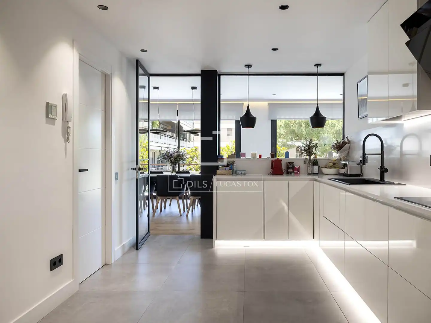 Cocina de Piso en venta en Barcelona con Aire acondicionado, Calefacción y Terraza