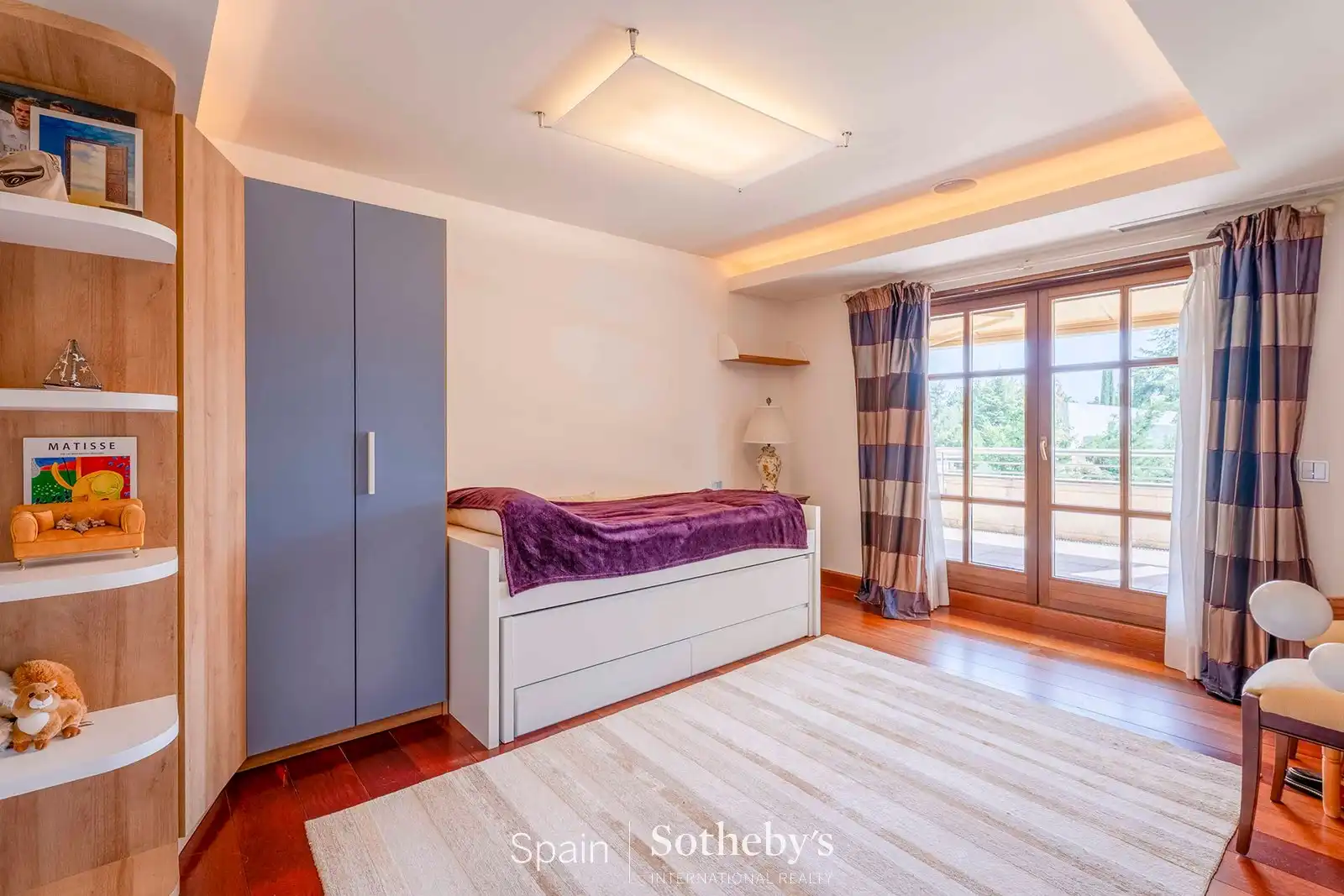 Habitación de Casa o chalet en venta en Madrid con Aire acondicionado, Calefacción y Jardín privado