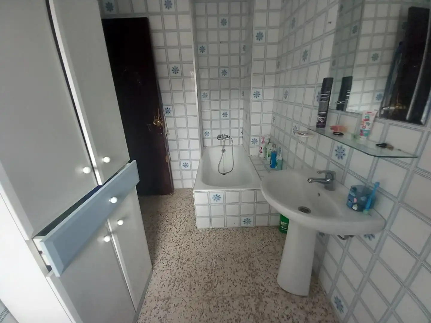 Bathroom of Flat for sale in Ronda  with Terrace