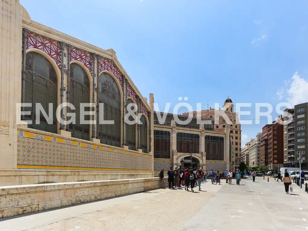 Exterior view of Apartments for sale in Valencia  with Air Conditioner, Heating and Balcony