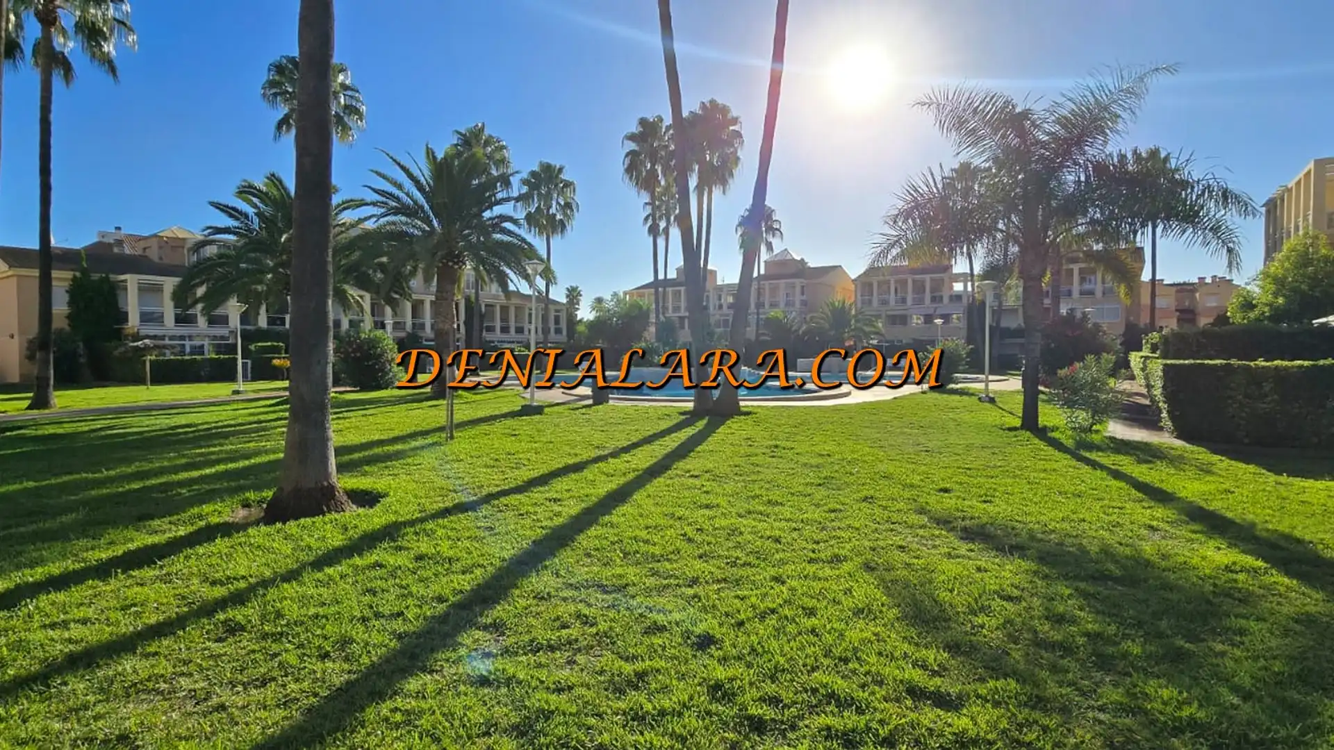 Vista exterior de Apartamento en venta en Dénia con Aire acondicionado, Terraza y Piscina comunitaria