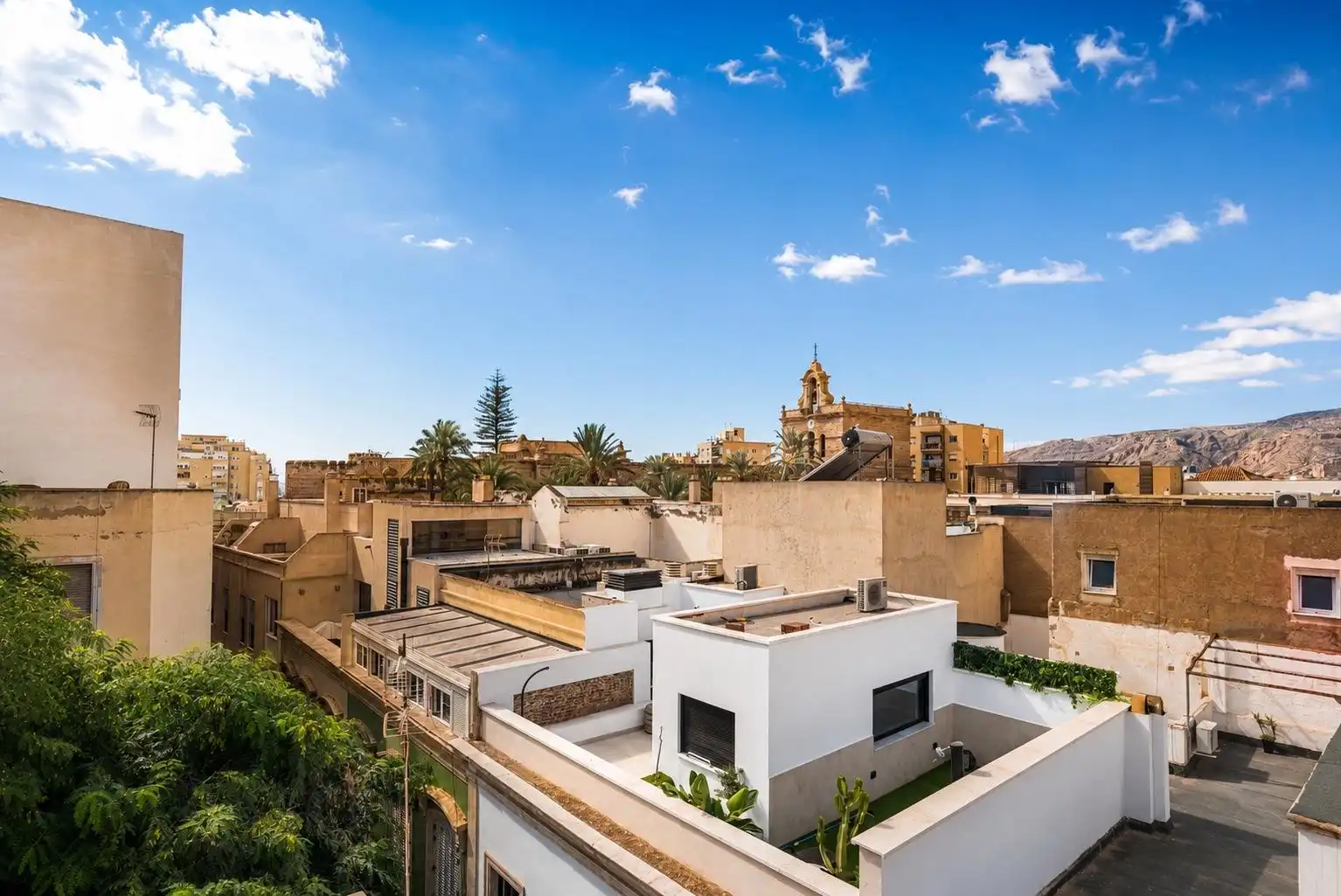 Lofts for rent in Calle CAMPOMANES, 19, Centro