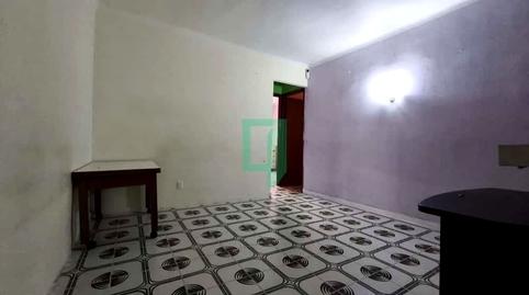Foto 2 de Piso en venta en Carrer de Natzaret, Llefià, Barcelona