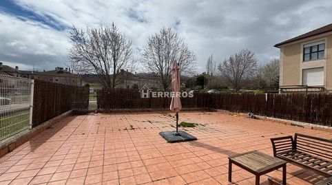 Planta Baja en venta en Sojuela, 3 dormitorios.