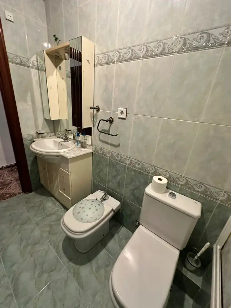 Bathroom of Flat for sale in Valladolid  with Heating and Furnished