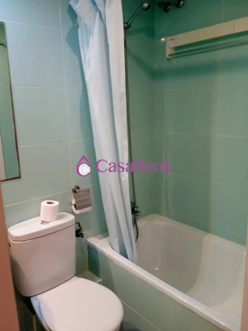 Baño de Piso de alquiler en Córdoba con Aire acondicionado y Amueblado