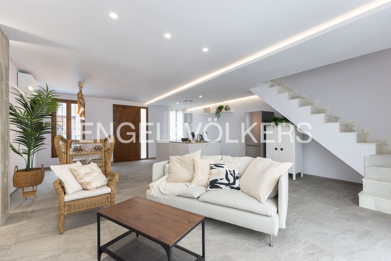 Living room of House or chalet to rent in  Valencia Capital  with Air Conditioner, Heating and Terrace