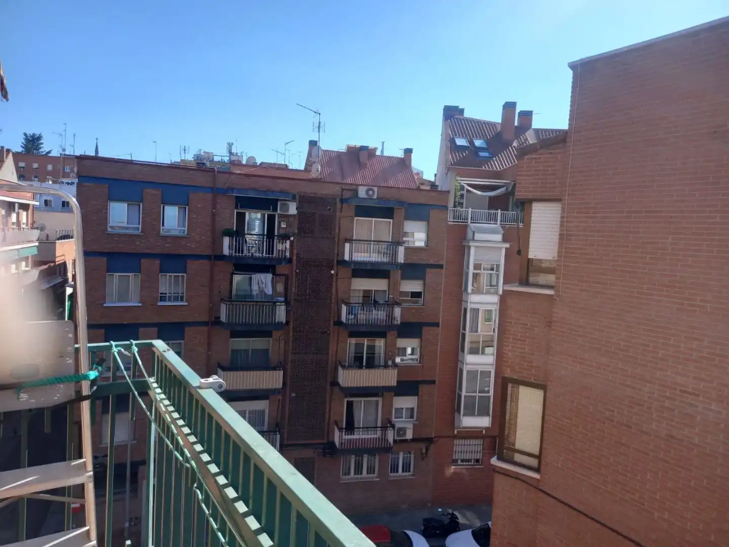 Außenansicht von Wohnung zum Verkauf in  Madrid Capital mit Terrasse