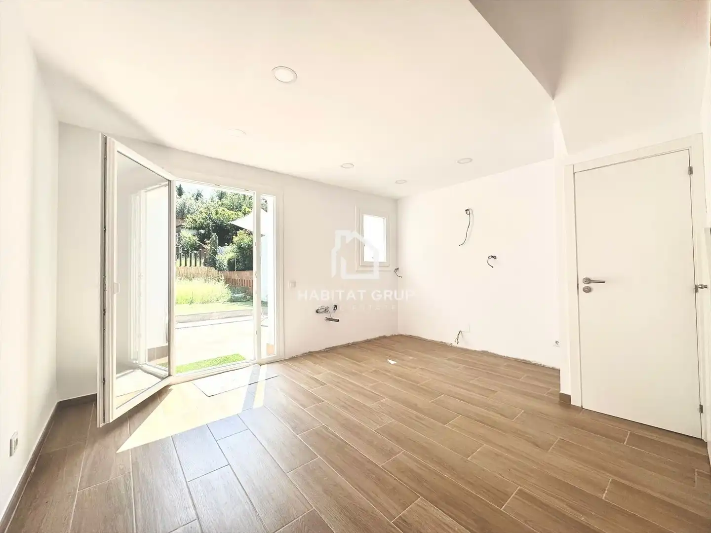 Casa adosada en venta en Girona con Aire acondicionado, Calefacción y Jardín privado