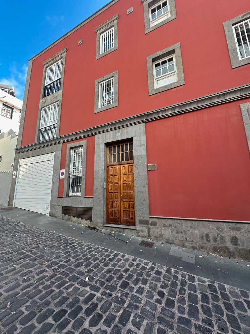 Vista exterior de Piso de alquiler en Las Palmas de Gran Canaria con Trastero