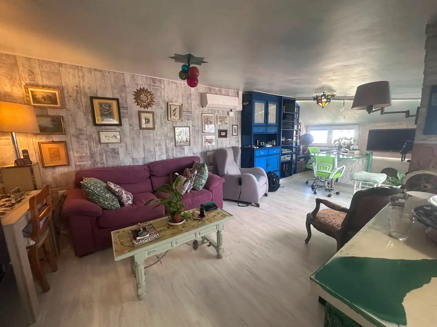 Sala de estar de Ático en venta en Rincón de la Victoria con Aire acondicionado, Terraza y Trastero