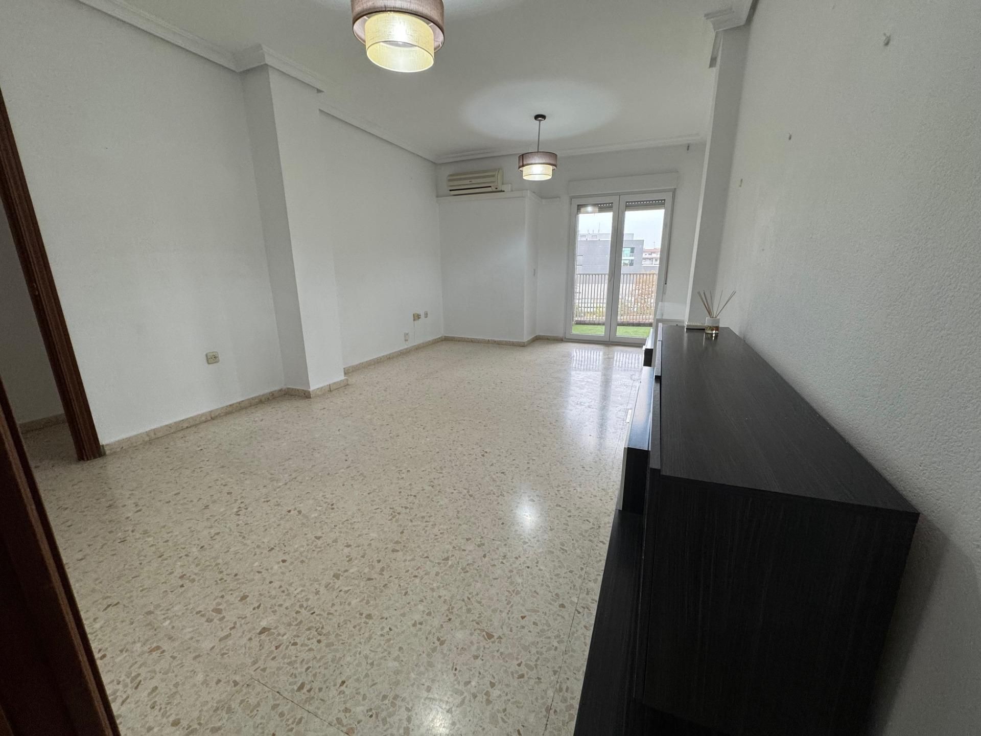 Exterior view of Flat for sale in Badajoz Capital  with Air Conditioner, Heating and Terrace