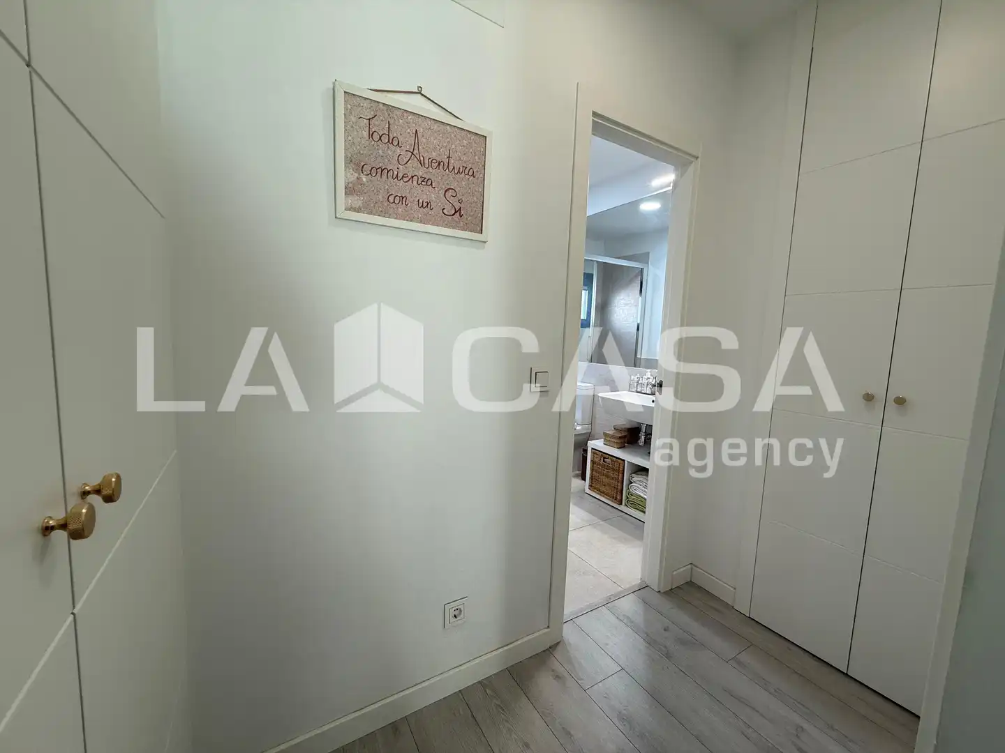 Casa adosada en venta en Dos Hermanas con Aire acondicionado y Piscina