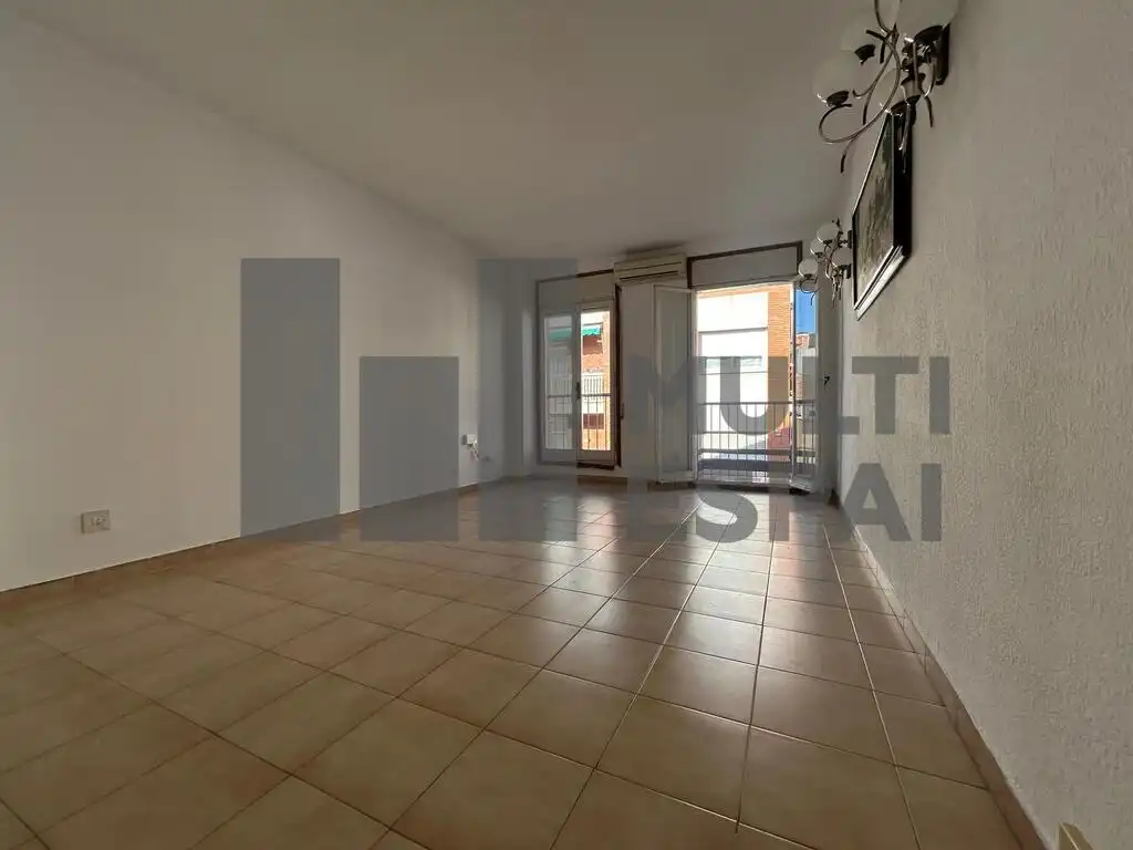 Sala d'estar de Pis en venda en Barcelona amb Aire condicionat, Terrassa i Traster