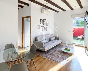 Living room of Flat to rent in  Madrid Capital  with Air Conditioner, Heating and Terrace