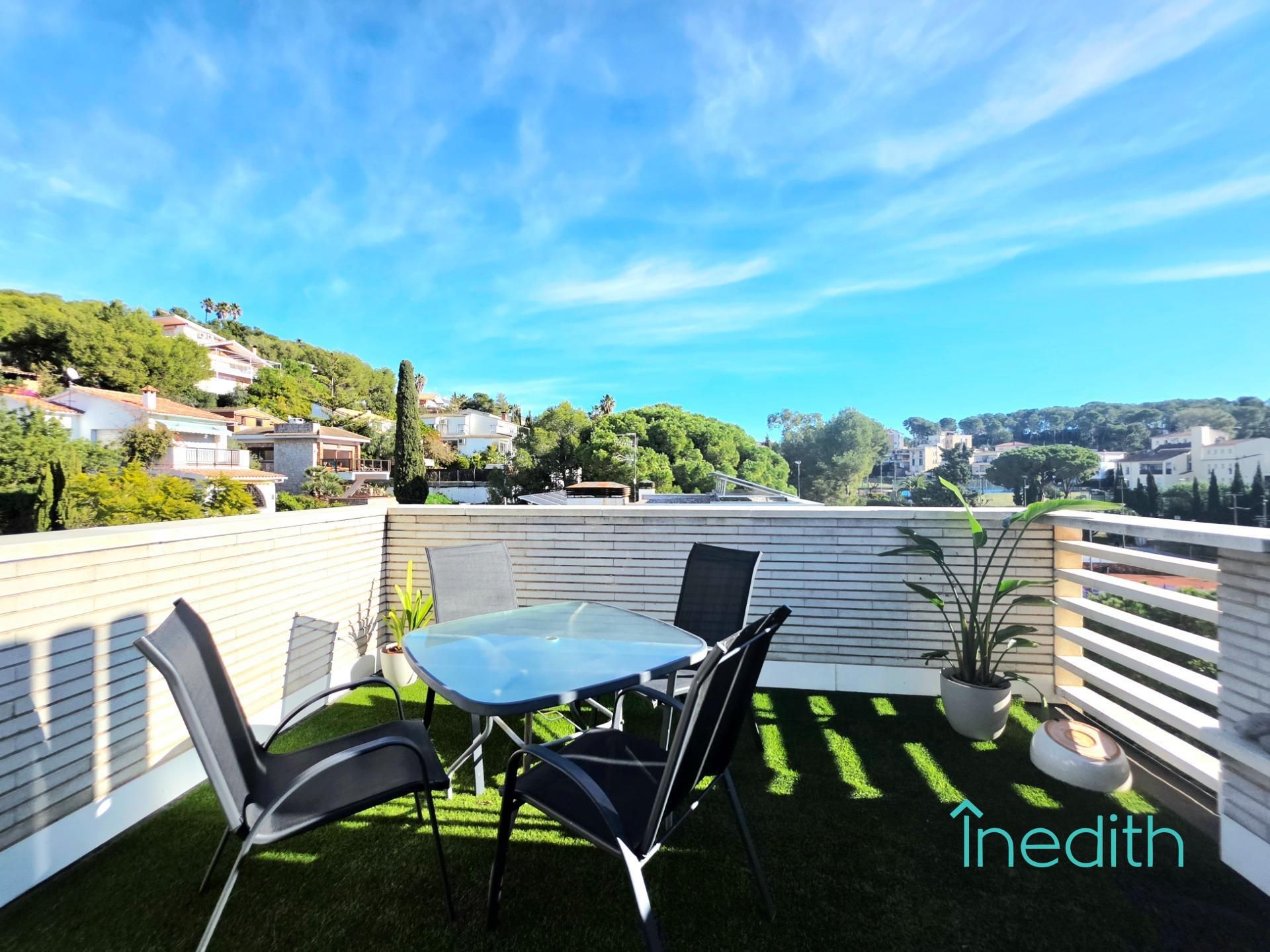 Terrassa de Pis en venda en Sitges amb Aire condicionat, Parquet i Terrassa