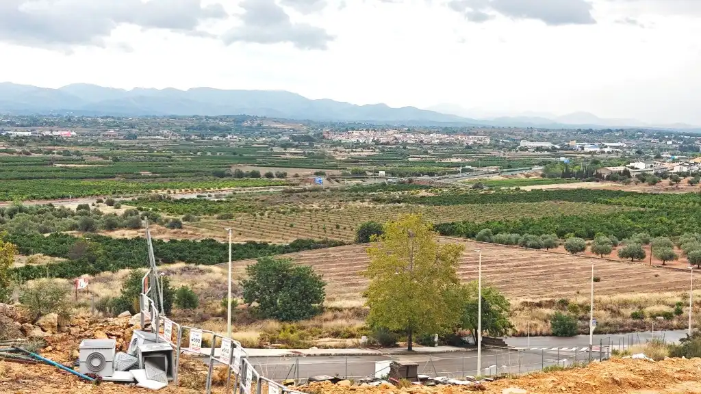 Terreny residencial en venda a Calle Uea Sector Sr6, imagen 9