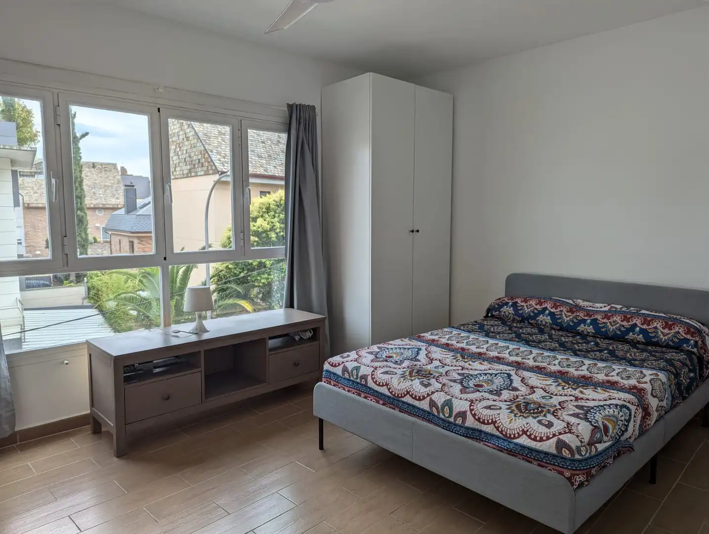Habitación de Casa o chalet en venta en Madrid con Calefacción y Jardín privado