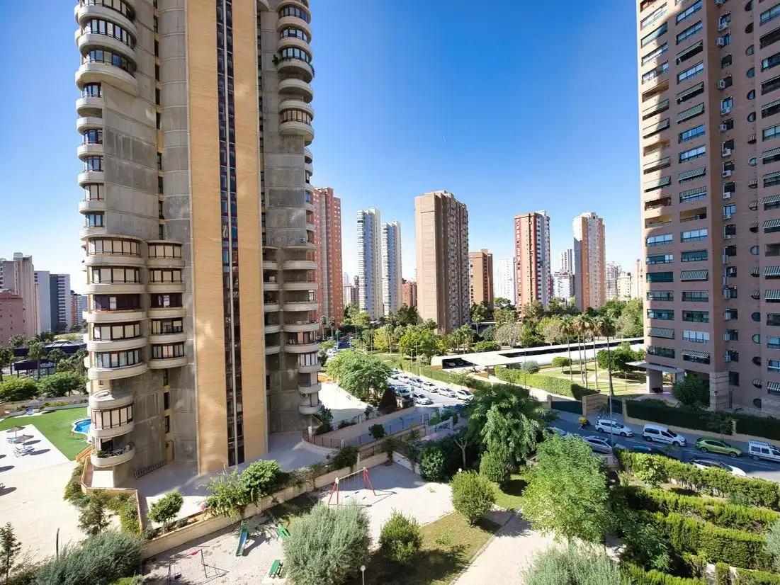 Apartamento con piscina en venta en Avenida del Municipi 12, imagen 29