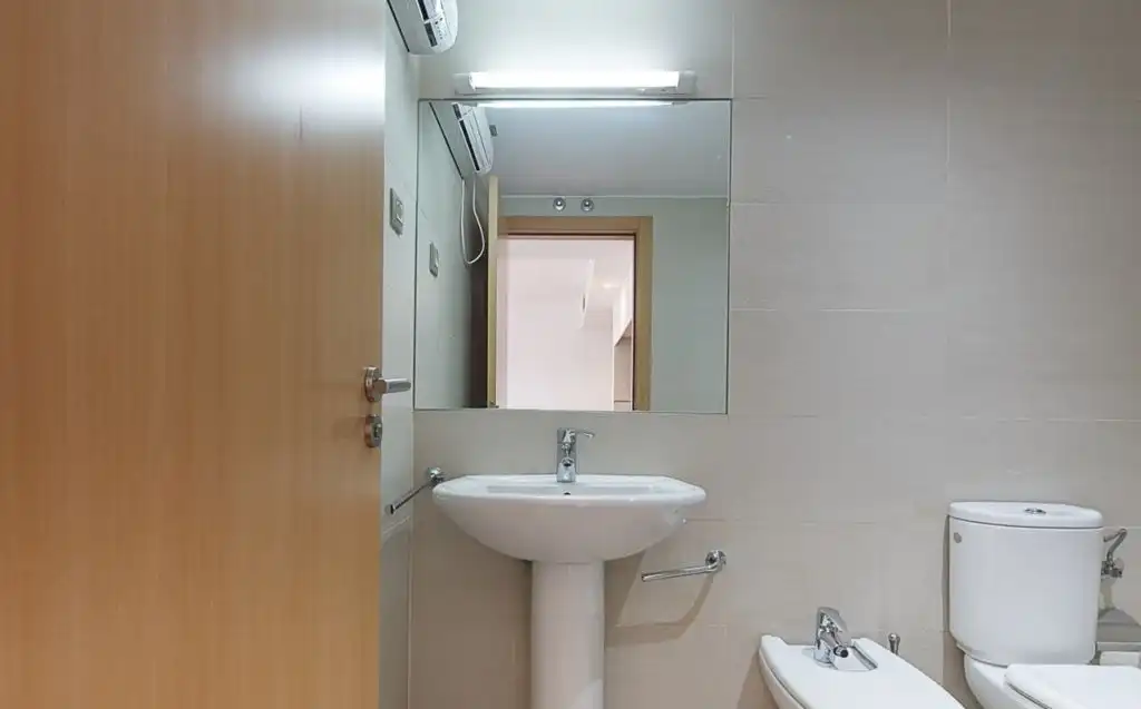 Bathroom of Flat for sale in Valdemoro