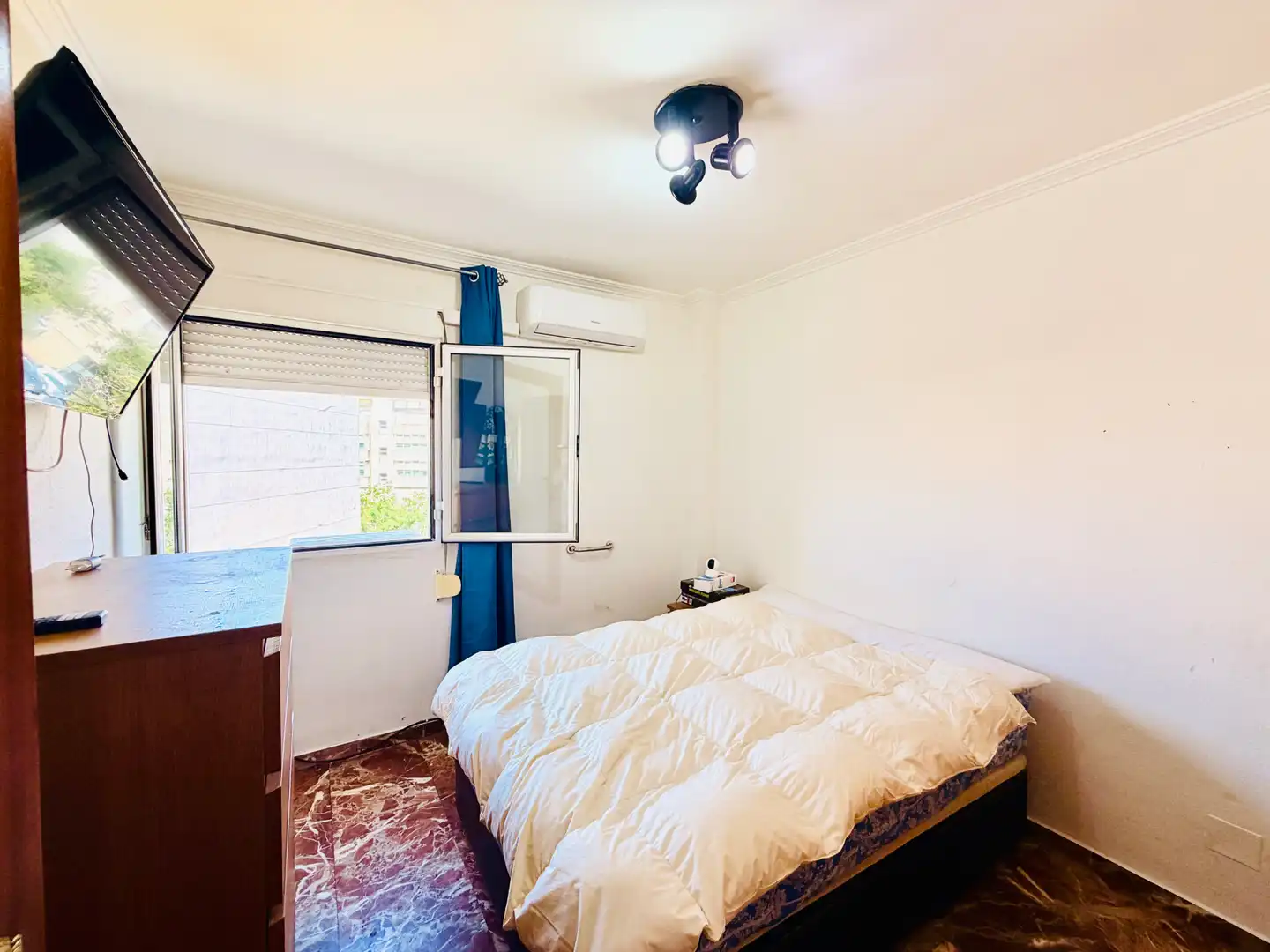 Bedroom of Flat for sale in Sevilla  with Air Conditioner and Terrace