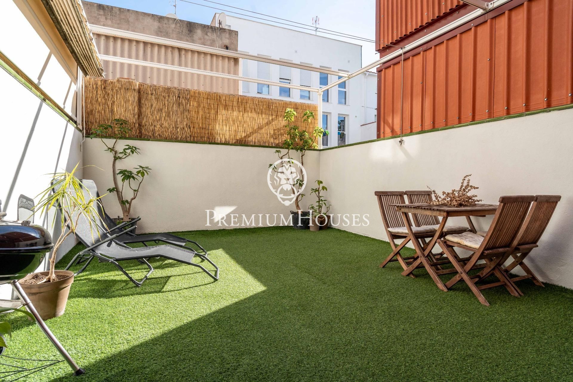 Terrace of House or chalet for sale in Vilanova i la Geltrú  with Heating, Parquet flooring and Terrace