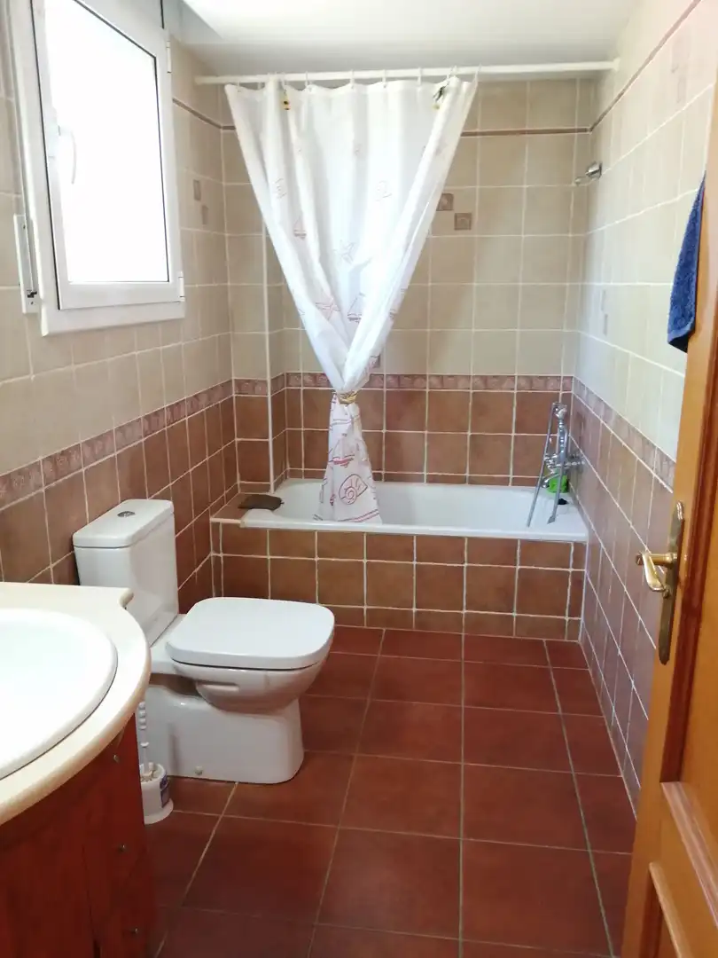 Bany de Casa o xalet en venda en Lloret de Mar amb Aire condicionat, Calefacció i Jardí privat