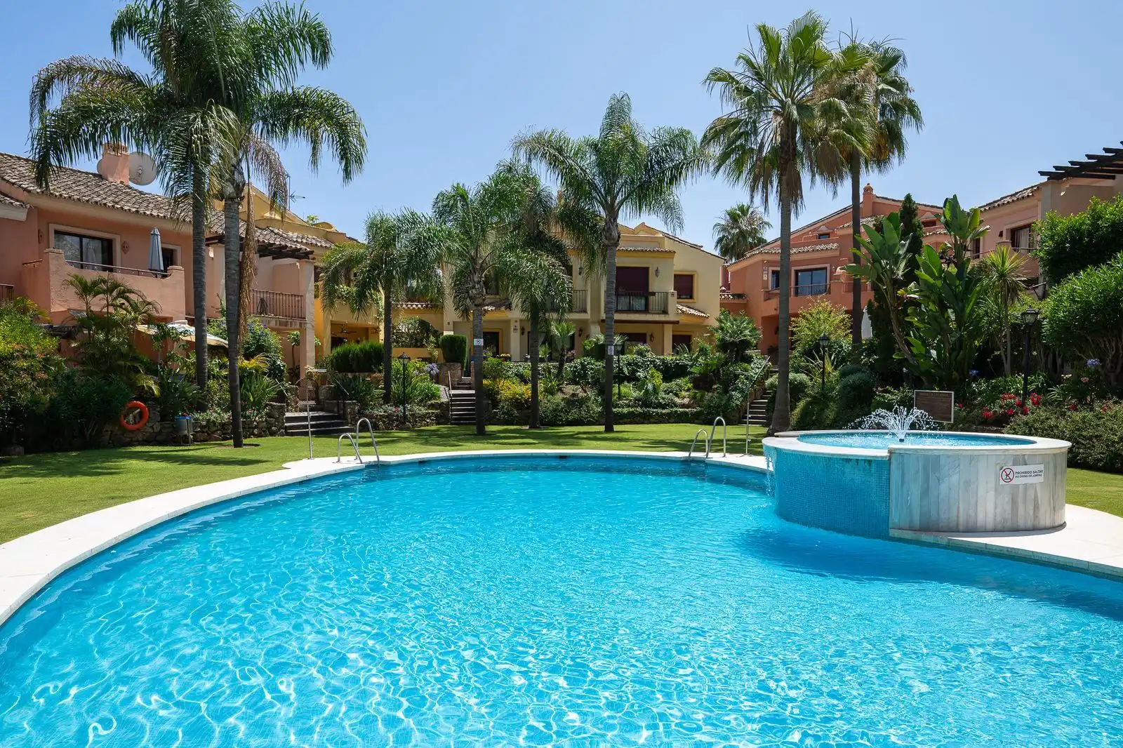 Adossat amb piscina en venda a Lugar Urbanizacion Lomas de Rio Verde 81B, imagen 12