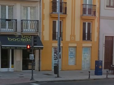 Local comercial en venda a N/A 75