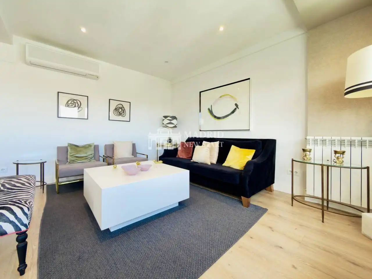Flat with lift for sale in Calle Cea Bermúdez, imagen 5