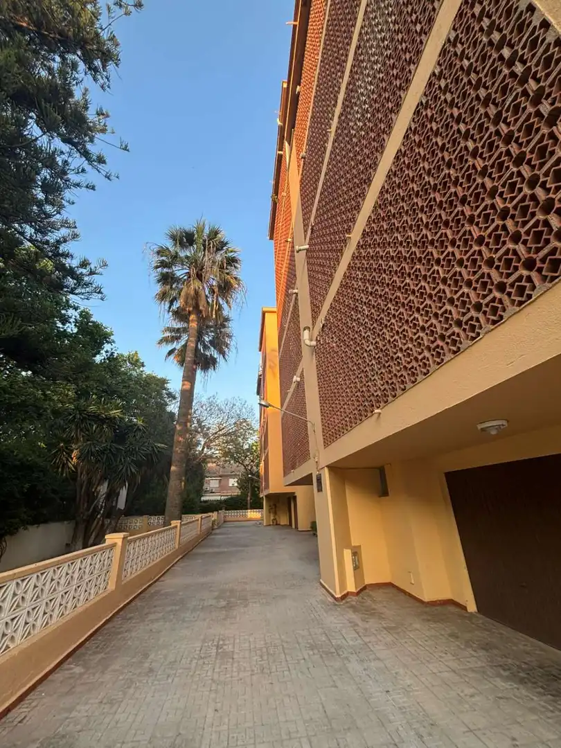 Vista exterior de Ático en venta en Málaga con Aire acondicionado, Terraza y Piscina