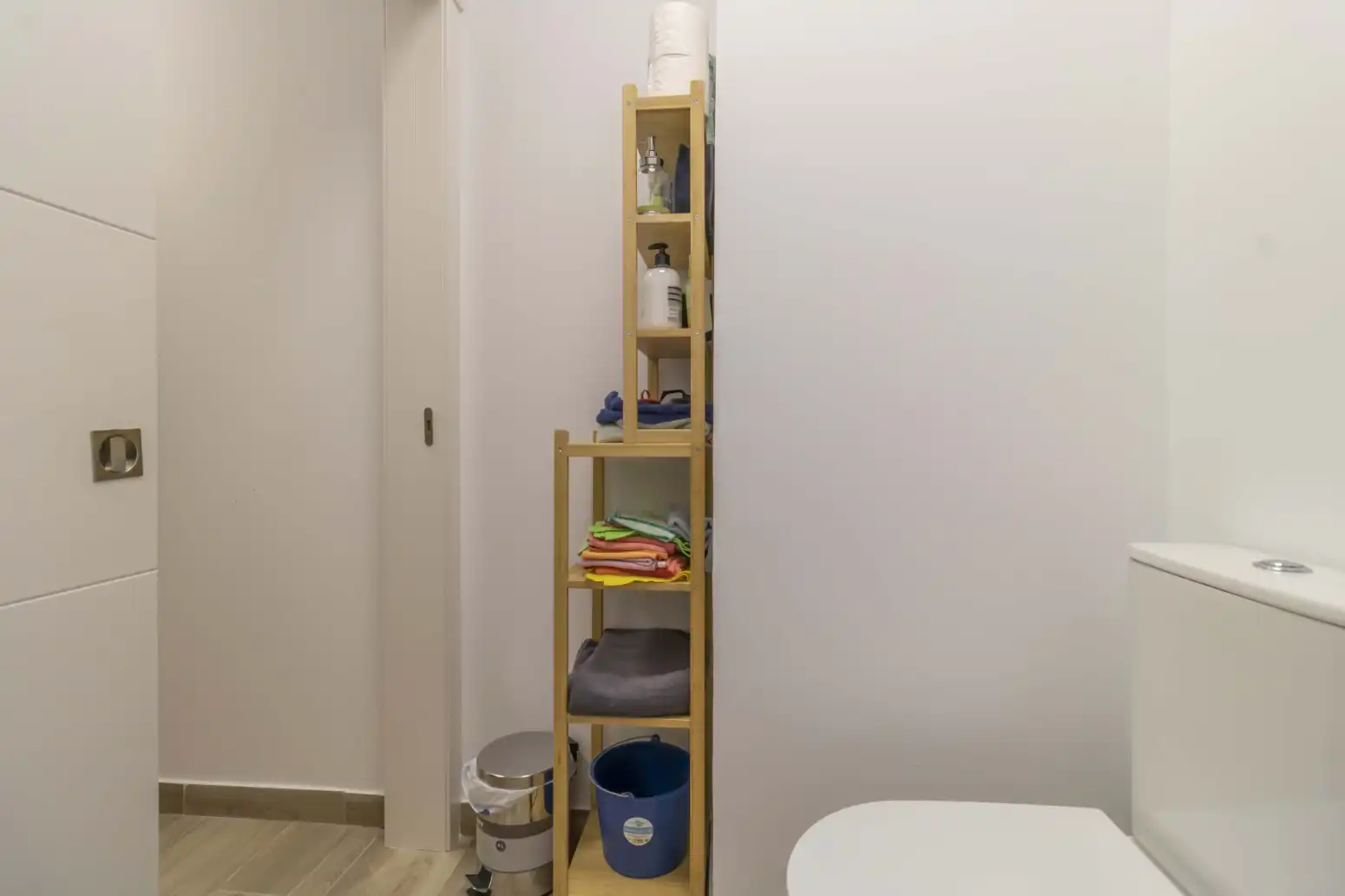 Baño de Local en venta en Sevilla con Domótica