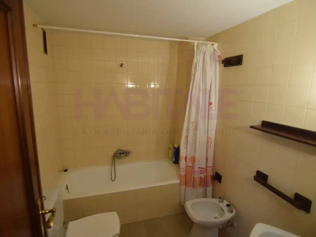 Badezimmer von Wohnung zum Verkauf in Valencia
