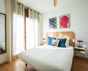 Dormitori de Apartament per a compartir en  Barcelona Capital amb Calefacció, Moblat i Forn