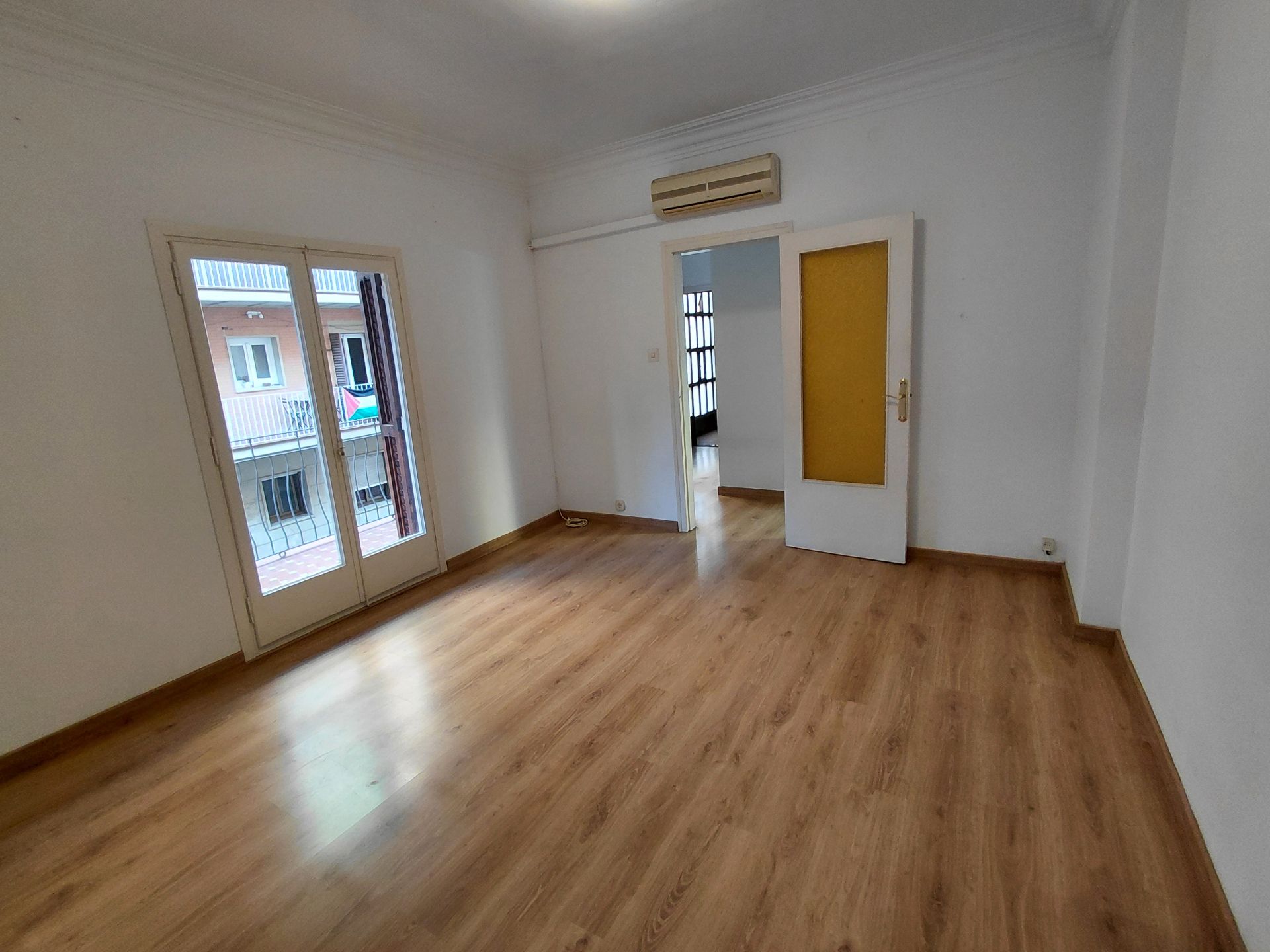 Piso de alquiler en Carrer de Sugranyes, Sants-Badal