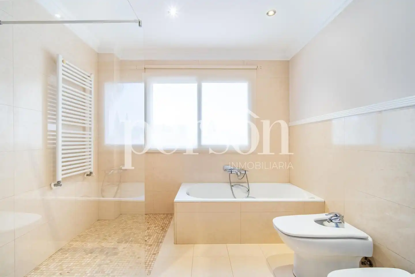 Bathroom of Houses for sale in Bétera  with Air Conditioner, Heating and Private garden