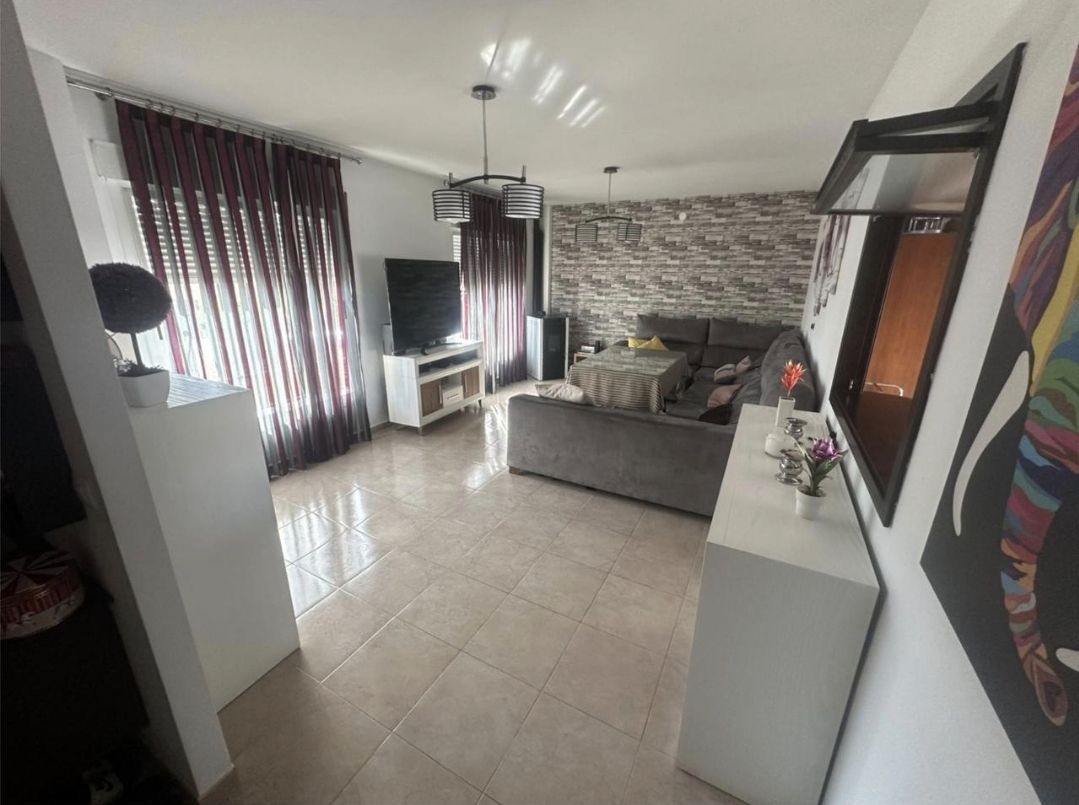 Living room of Single-family semi-detached for sale in Cúllar Vega  with Air Conditioner, Heating and Terrace