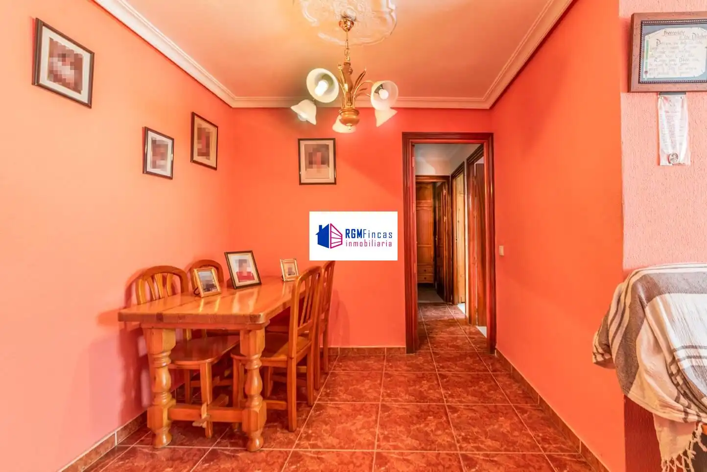 Flat for sale in Sevilla  with Air Conditioner and Storage room