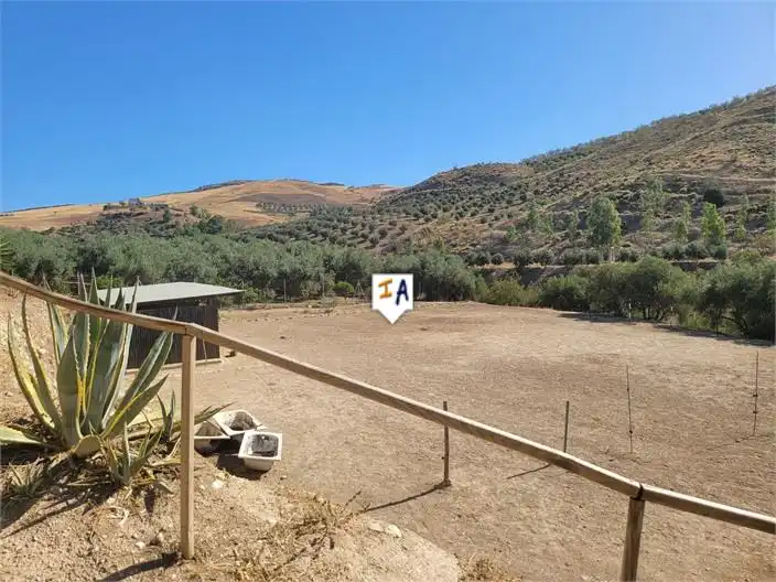 Houses for sale in Valle de Abdalajís  with Air Conditioner and Storage room