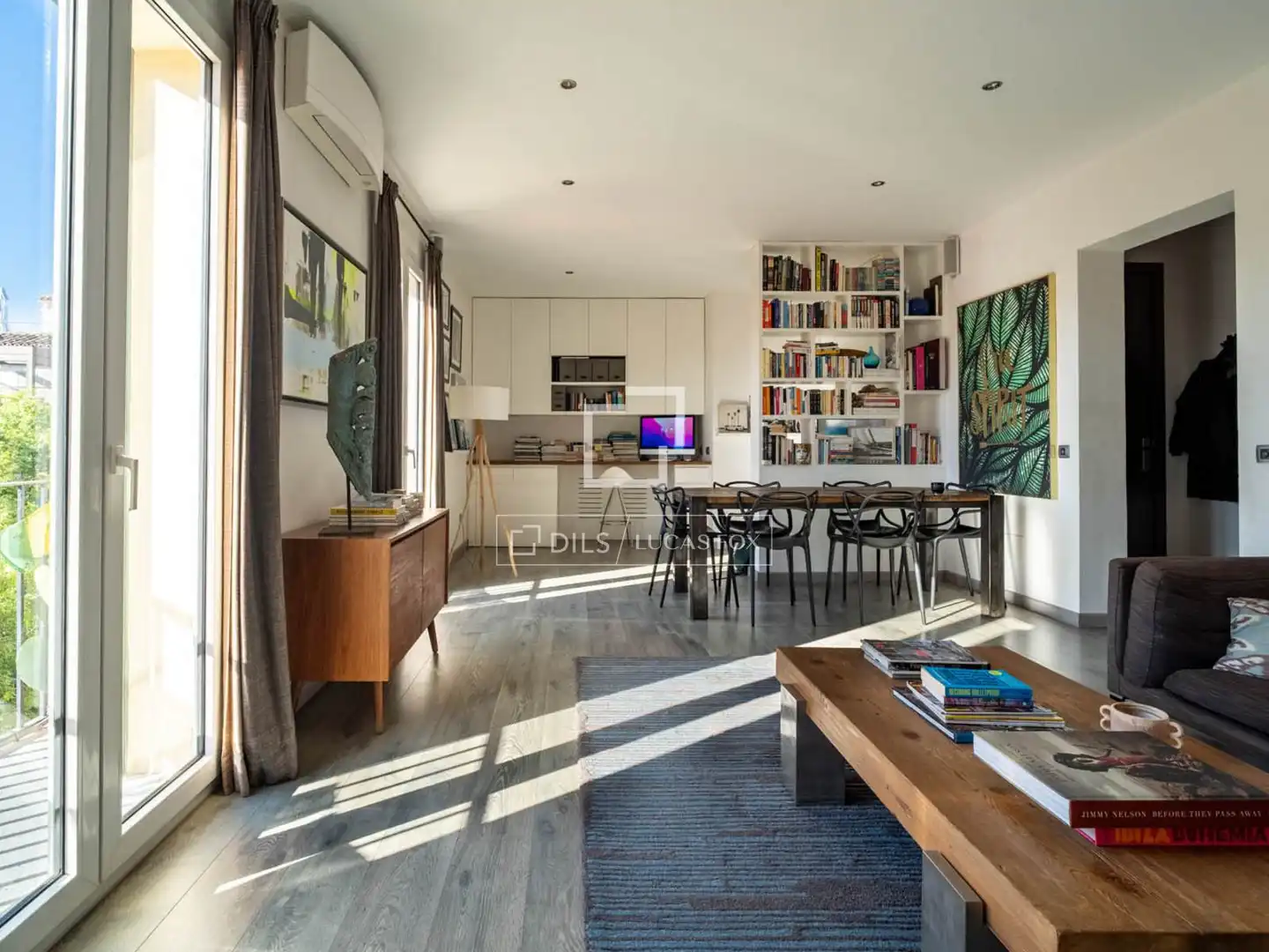 Living room of Flat for rent in  Palma de Mallorca  with Air Conditioner, Heating and Parquet flooring