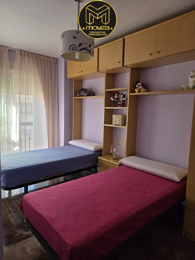 Dormitori de Dúplex en venda en Jaén amb Aire condicionat, Calefacció i Terrassa