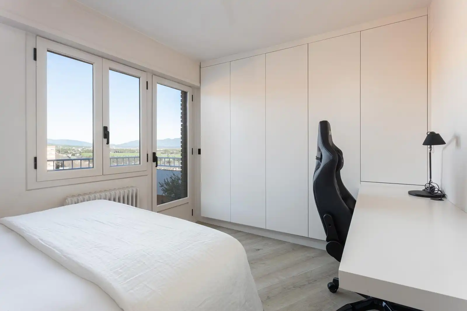 Habitación de Ático en venta en Figueres con Terraza y Amueblado