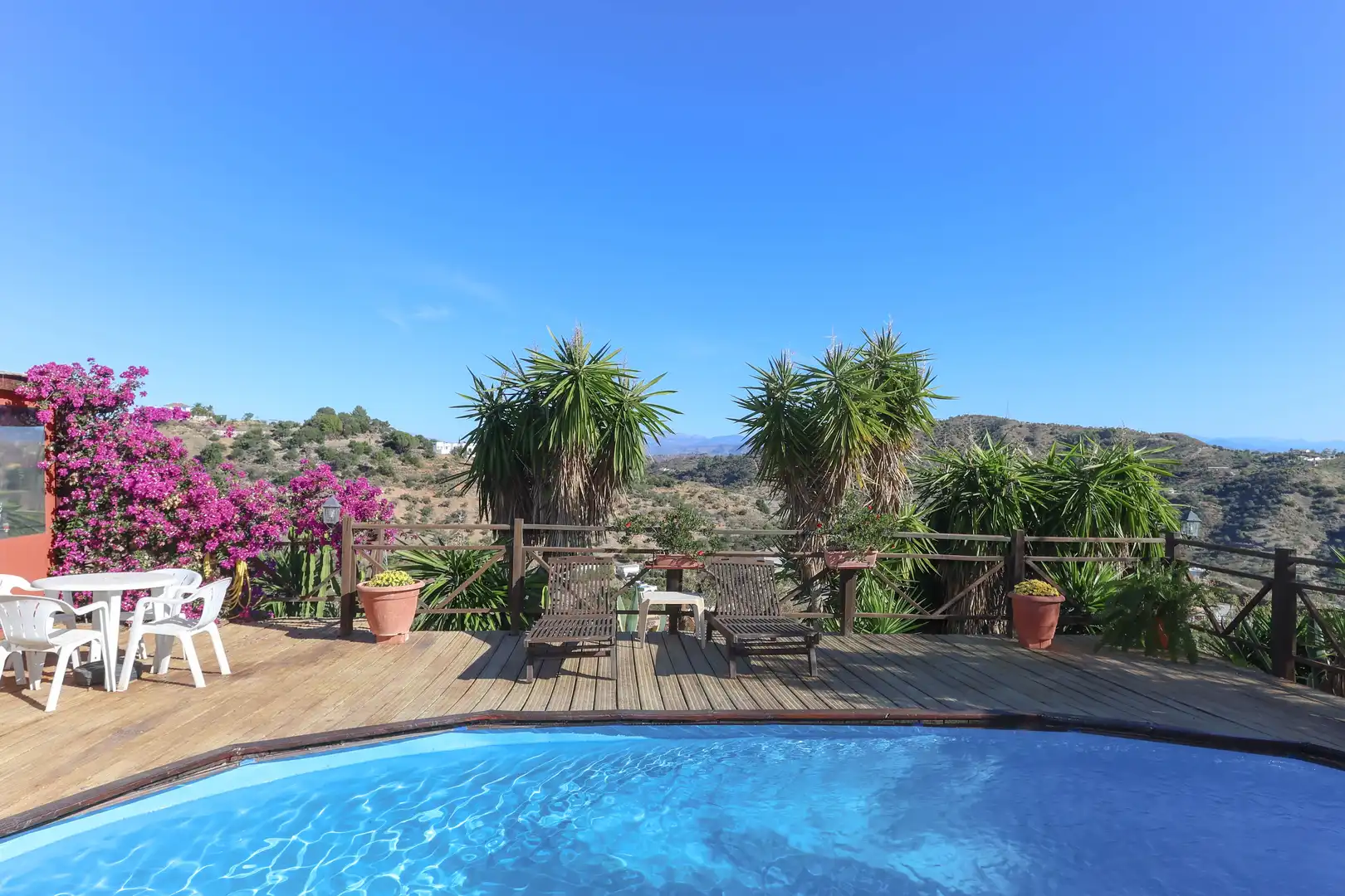 Houses for sale in Calle Luna, Monda