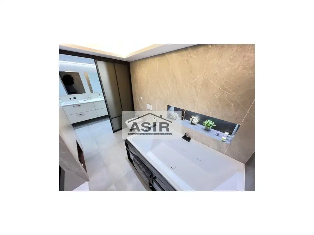 Bathroom of Houses for sale in Algemesí  with Air Conditioner and Swimming Pool