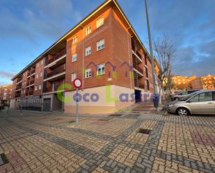 Exterior view of Garage for sale in Salamanca Capital