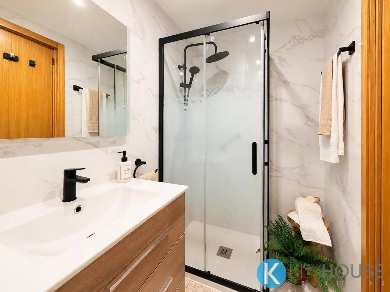 Bathroom of Flat for sale in San Fernando de Henares  with Air Conditioner, Heating and Terrace