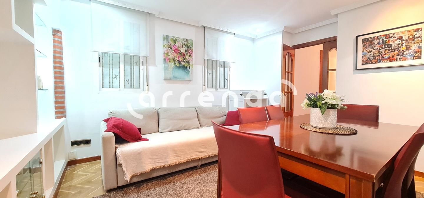 Sala de estar de Piso de alquiler en  Madrid Capital