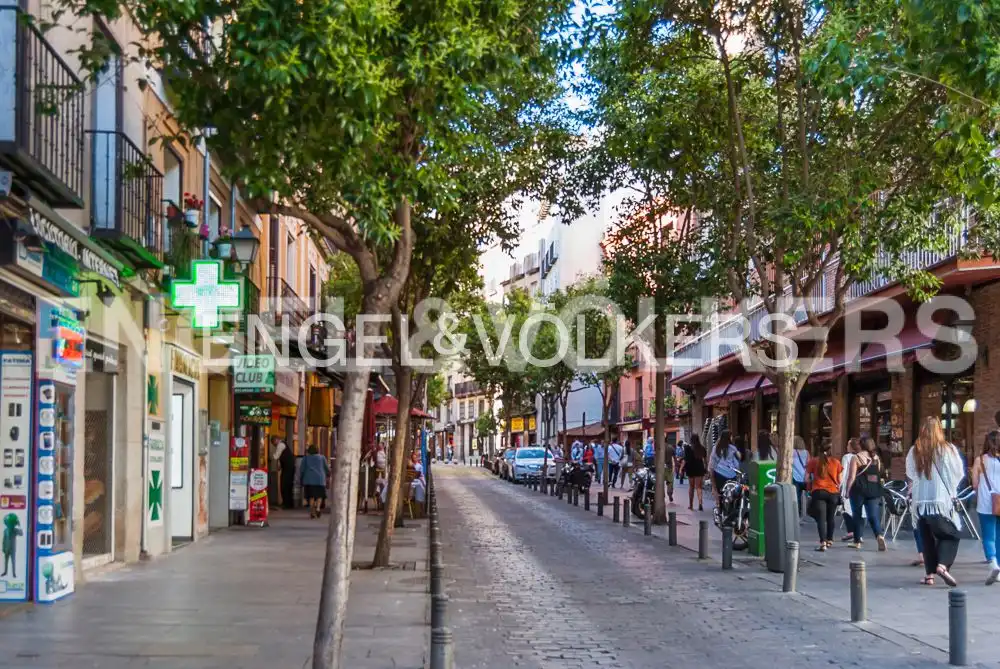 Exterior view of Flat for rent in Madrid  with Air Conditioner, Heating and Furnished