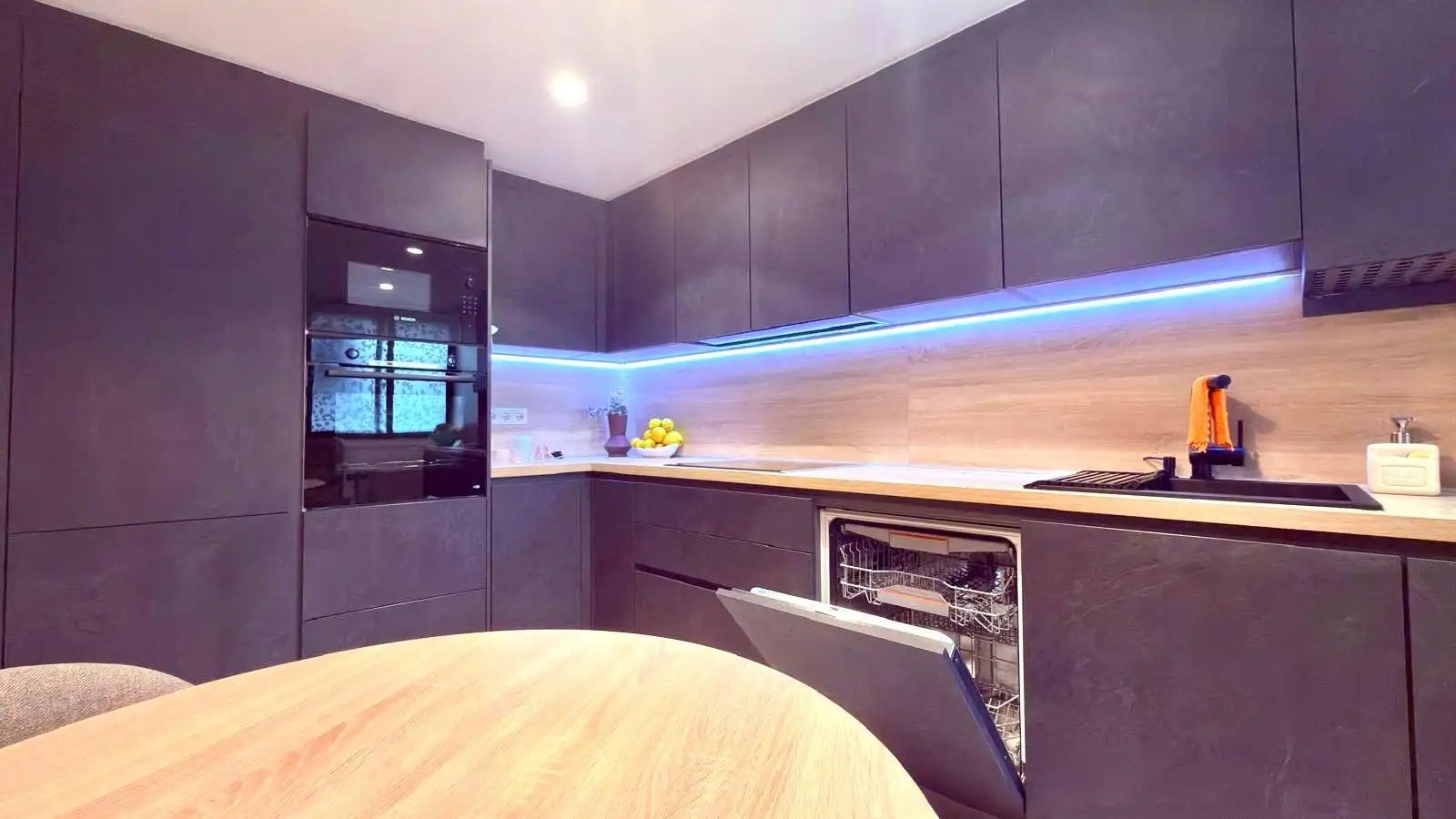 Cocina de Dúplex en venta en Ourense Capital  con Aire acondicionado, Calefacción y Terraza